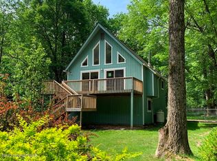 6261 Laurel Rd, Pocono Summit, PA 18346