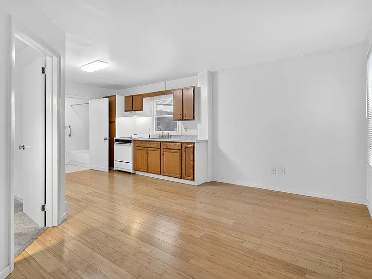 321 N Fulton St #2 — Photo 14