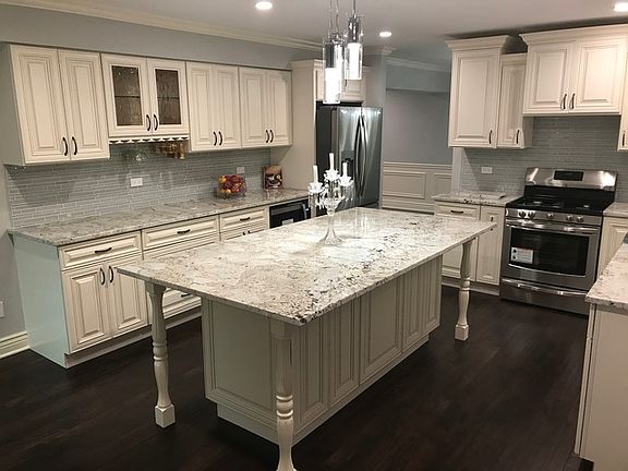 5th image of 14955 West Ave