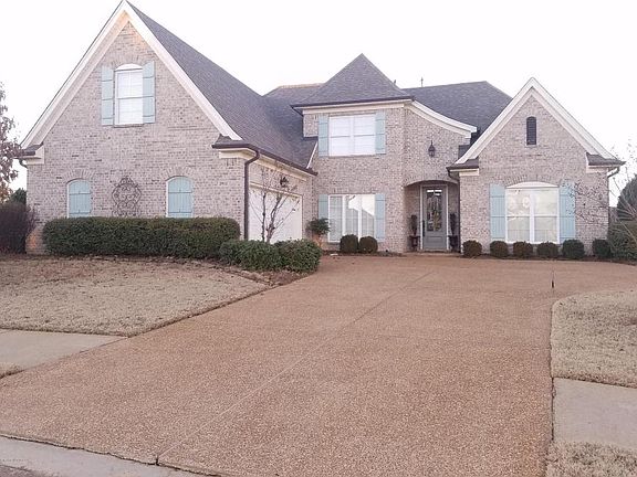 2nd image of 2912 Huntley Cir