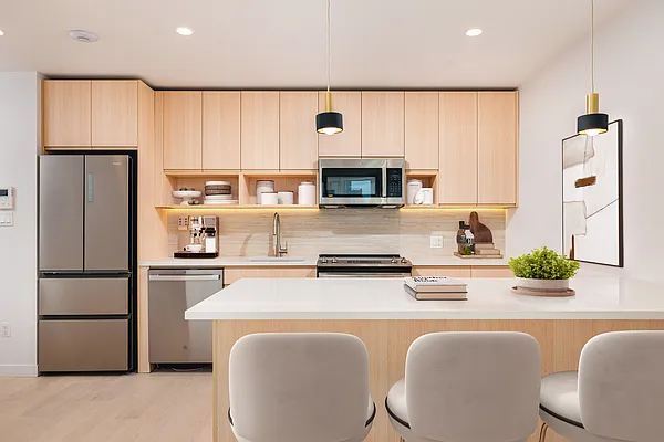 Rented by Nooklyn NYC LLC | media 9