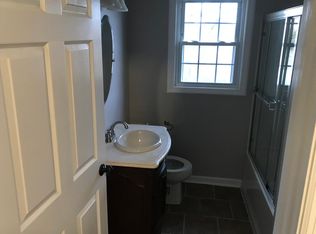 955 Coles Ferry Rd, Gallatin, TN 37066