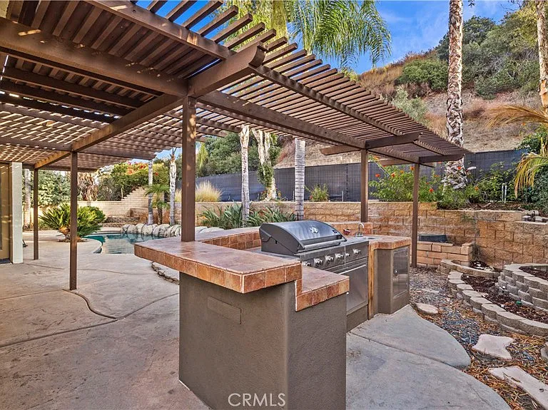 1728 Tamarron Dr — Photo 27