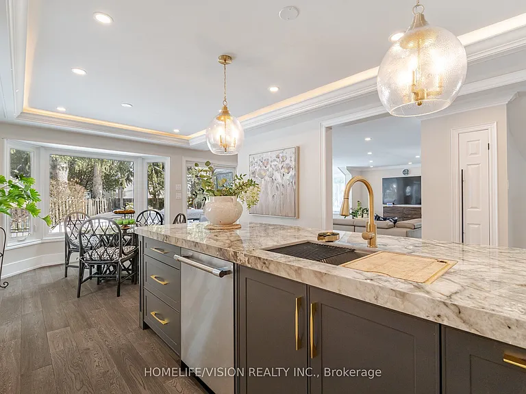 1298 Bunsden Ave — Photo 15
