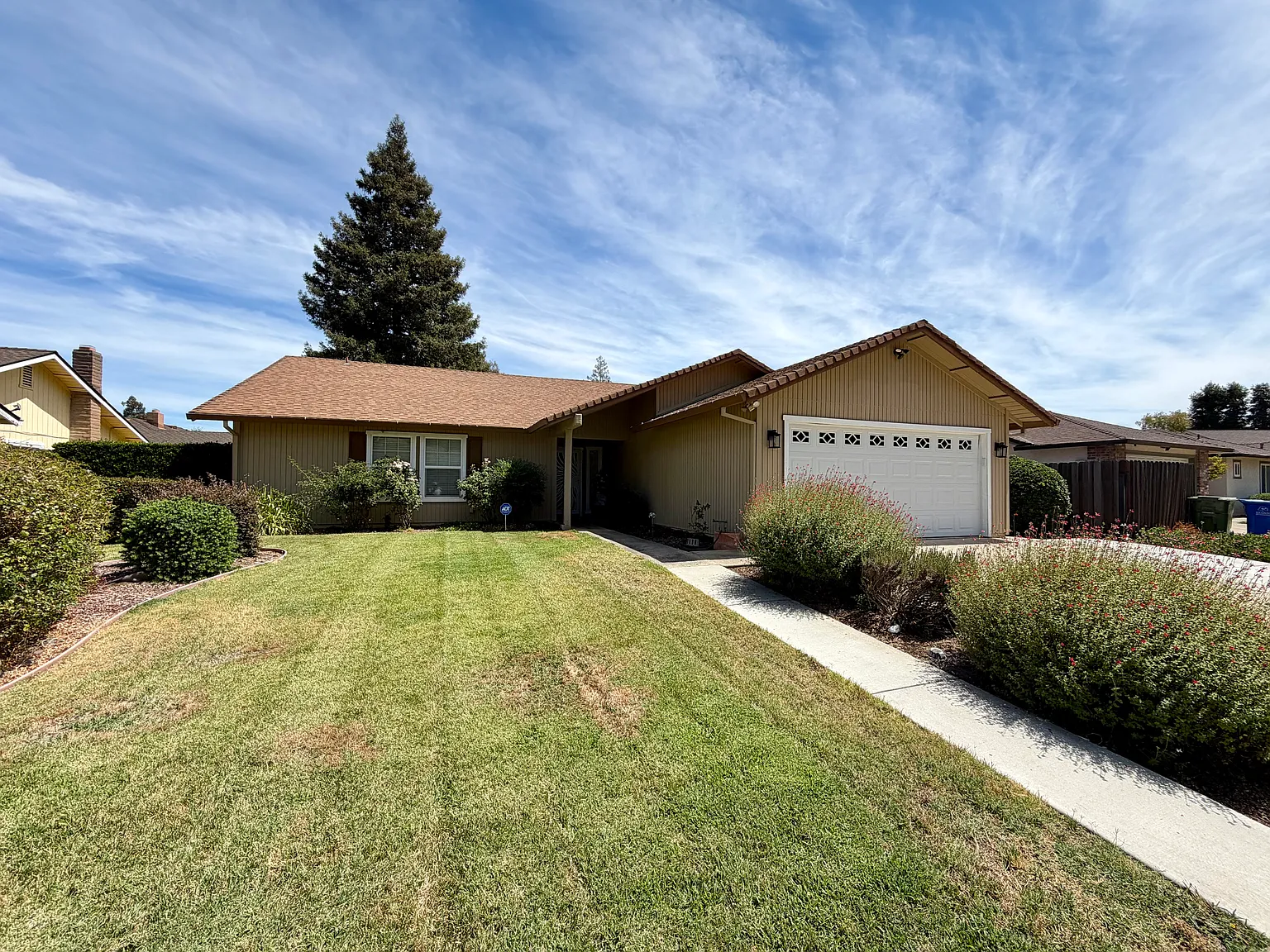 3 bed, 1690 sqft, $3,500 — Photo 3