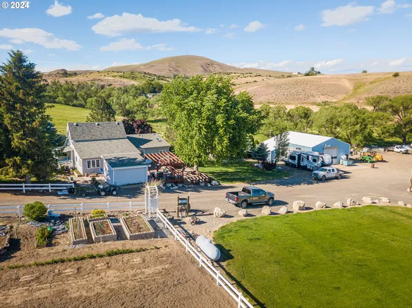 42139 Dry Gulch Rd, Richland, OR 97870