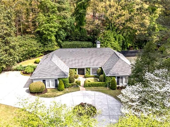 4th image of 875 Heards Ferry Rd NW