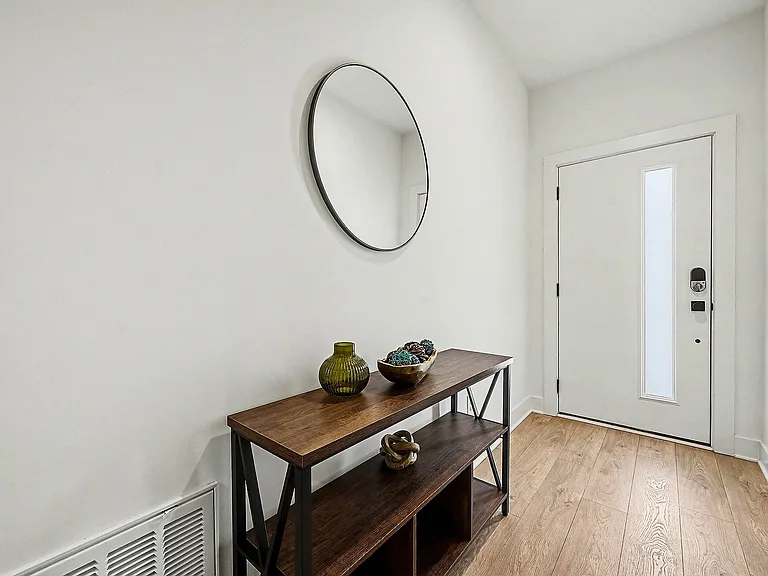Walnut Heights Dr — Photo 14
