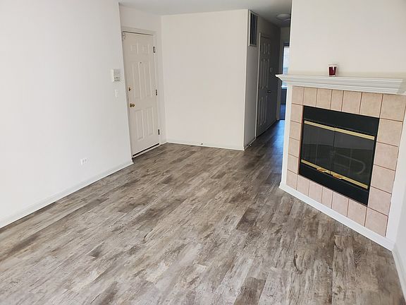 3rd image of 1175 N Village Dr Unit 2