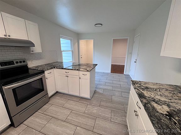 4th image of 4613 E 21st Pl