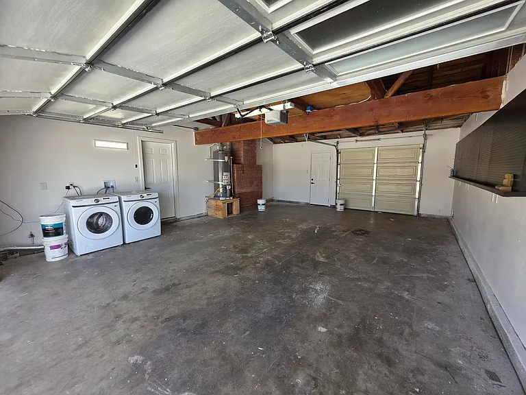 920 Coronado Dr — Photo 23