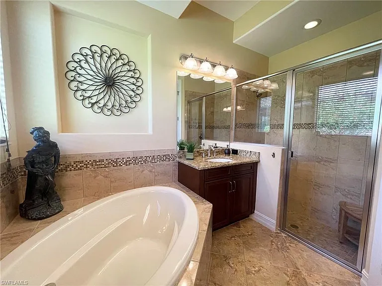 7302 Acorn Way — Photo 21