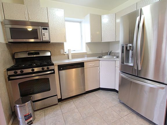 4th image of 2301 Gerritsen Ave #3G