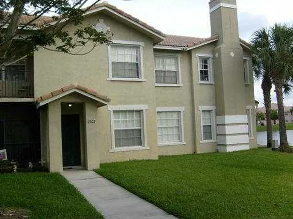 2307 Belmont Ln, Pompano Beach, FL 33068