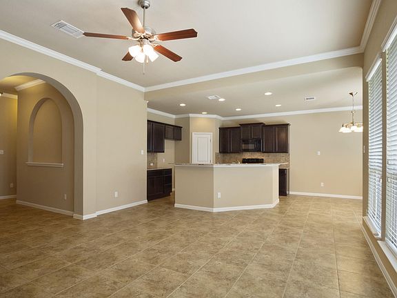 2nd image of 5627 Blackstone Dr