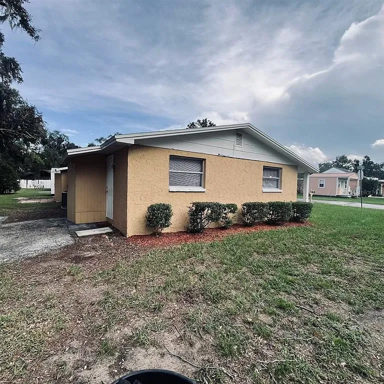 2 bed, 1.0 bath, 702 sqft, $1,400 — Photo 4