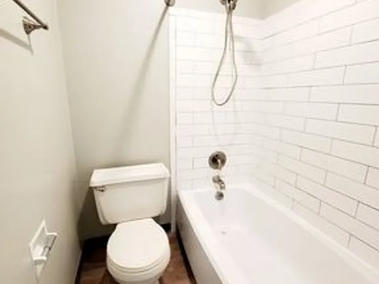 Sugarbush Apartments — Photo 84