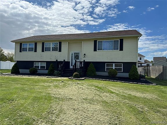 3rd image of 3844 Mapleton Rd