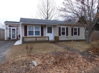 3 Grover St, Salisbury, MA 01952