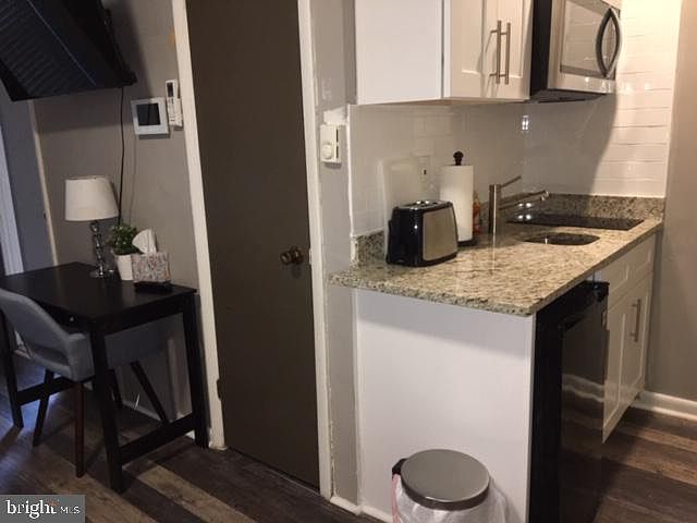 1st image of 302 S 12th St #Townhouse