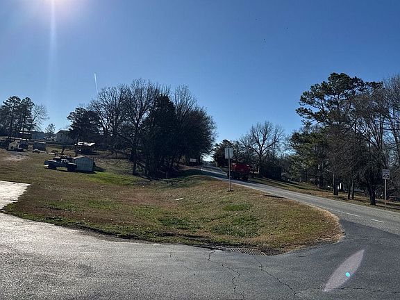 4th image of 2469 Us Highway 411 NE