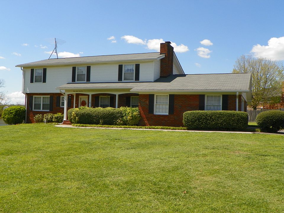 1st image of 3845 Jill St NE