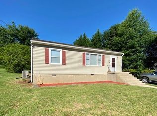 4944 Hazelridge Rd NW, Roanoke, VA 24012