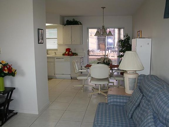 3rd image of 12400 Park Blvd APT 409