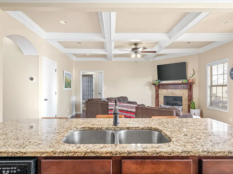 3349 Wiser Dr — Photo 15