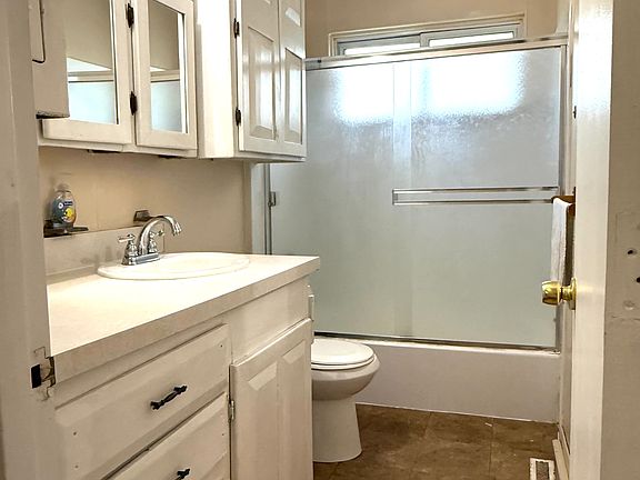 5th image of 1505 Mollie St