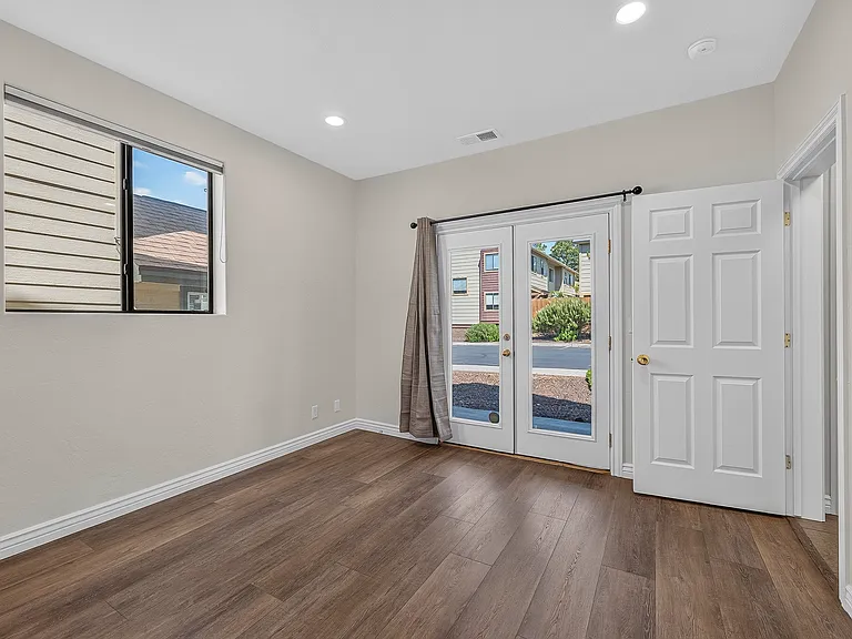 1519 E Payton Way #2 — Photo 15