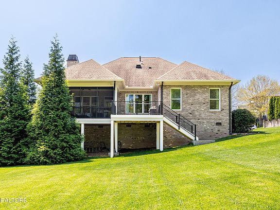2nd image of 612 Stone Villa Ln