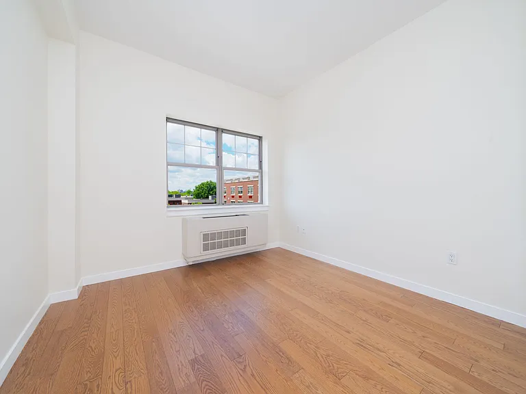 75-25 153rd St #551 — Photo 9