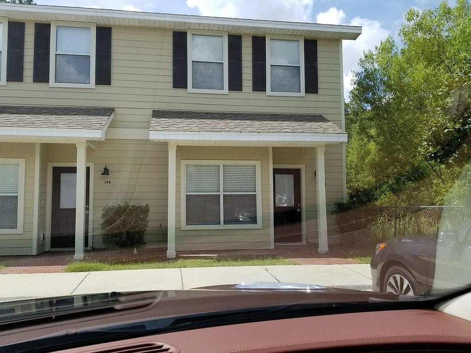 2 story townhouse front entrance