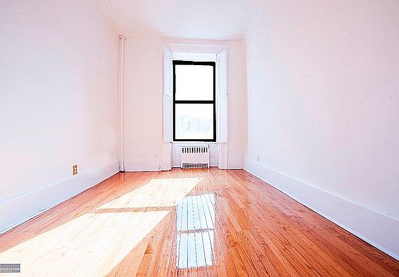 2nd image of 150 Montague St APT 4R