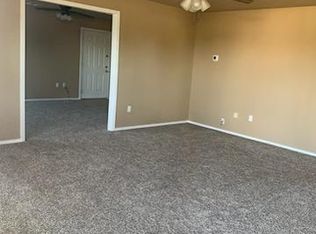 207 Hillcrest Dr, Elgin, OK 73538