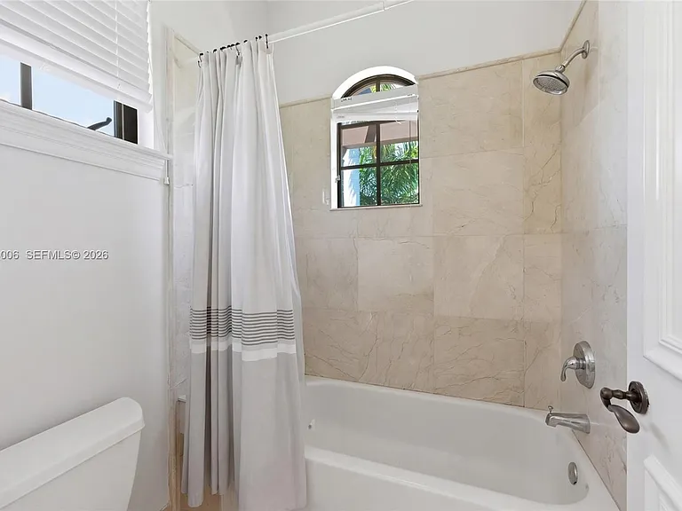 9564 Exbury Ct — Photo 34