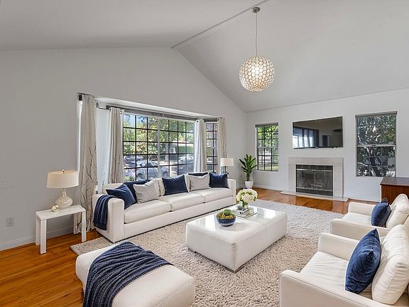 2nd image of 2848 Westwood Blvd #1A