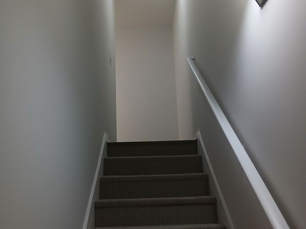 829 Store House Ct APT B