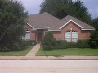 2916 Karen Dr, Bedford, TX 76021
