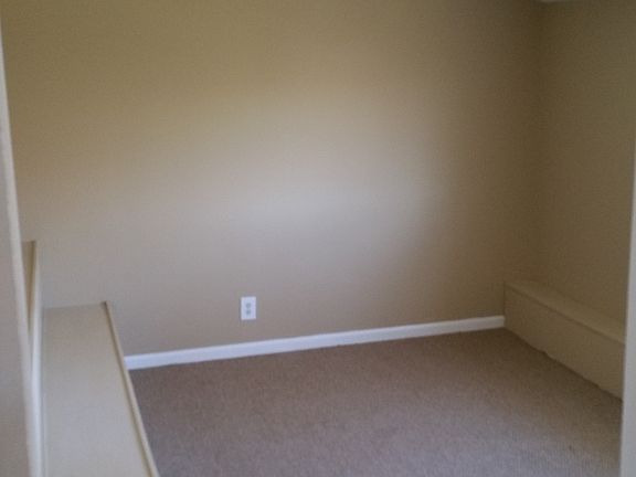4th image of 1706 Pauline Blvd