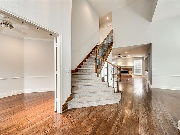 4th image of 440 Halifax Dr