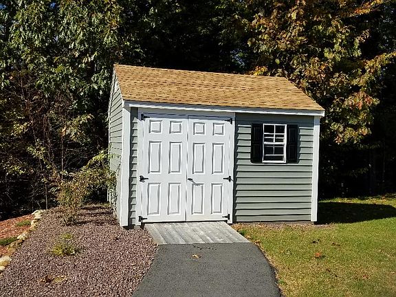 2nd image of 71 Peggi Ln
