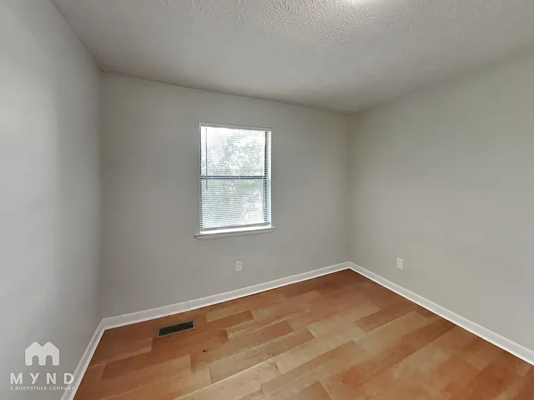 95 Academy St — Photo 11