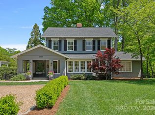 2025 Sharon Rd, Charlotte, NC 28207