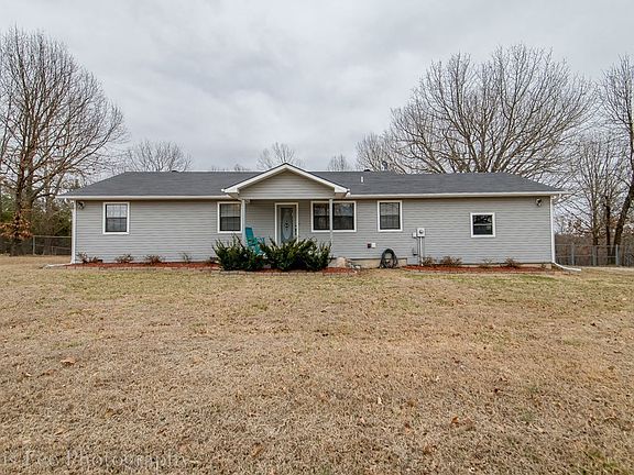 2nd image of 17220 Lena Ln