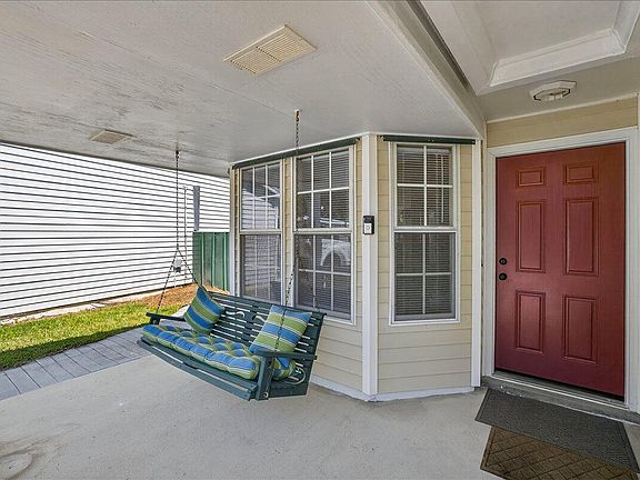 4th image of 414 Heritage Way