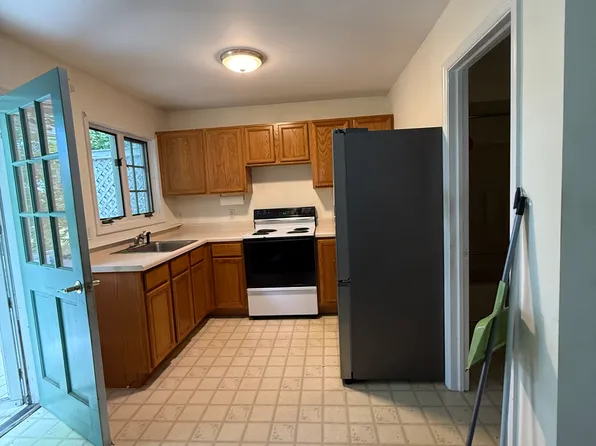 (undisclosed Address), Rhinebeck, NY 12572