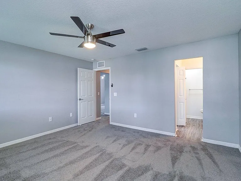 2x2L Diamond Main Bedroom