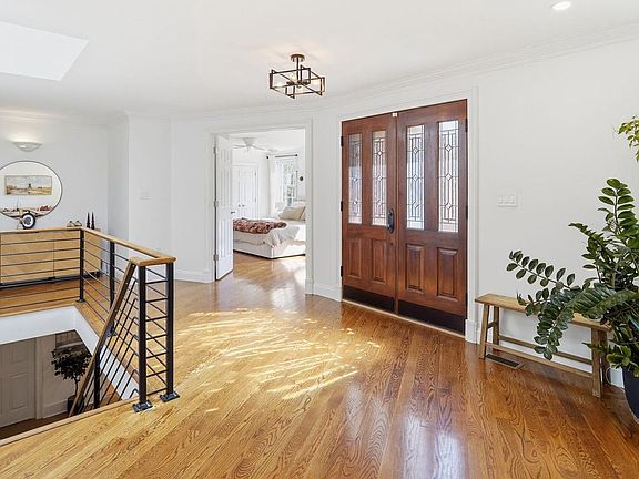 2nd image of 7603 Shadywood Rd